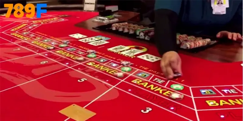 Baccarat Là Gì?